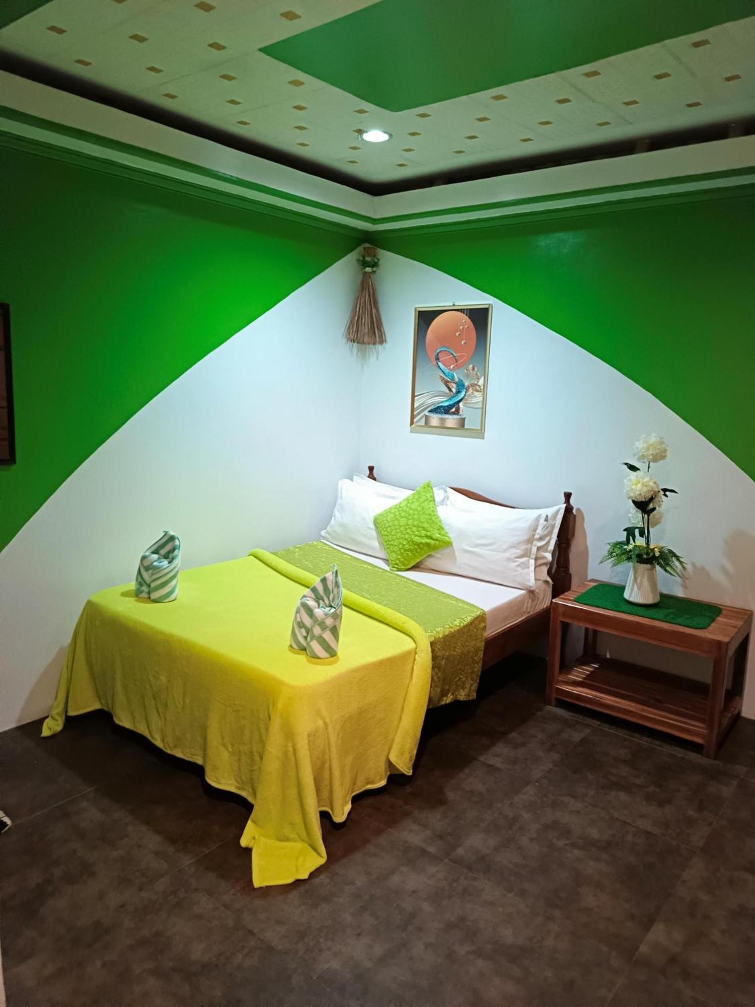 Milvir Tourist Inn 爱妮岛 外观 照片